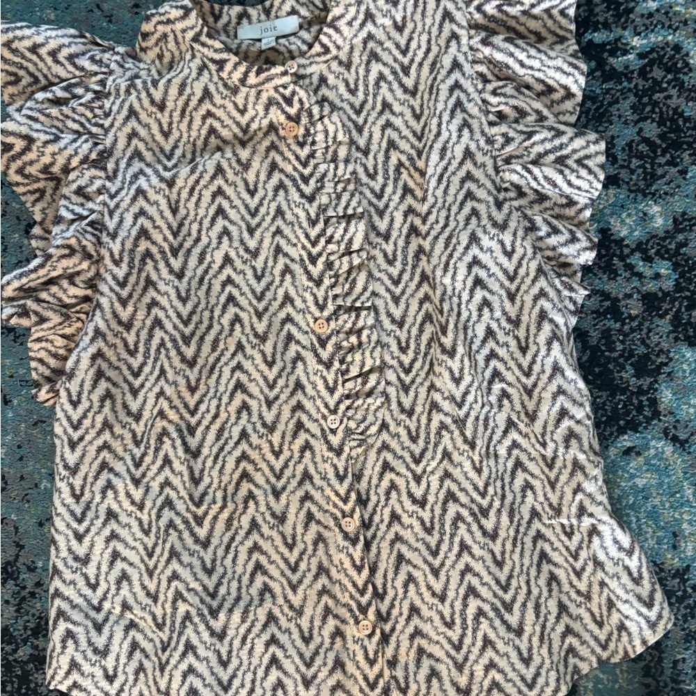 Joie Beige and Black Patterned Blouse flutter ruffle cap sleeve